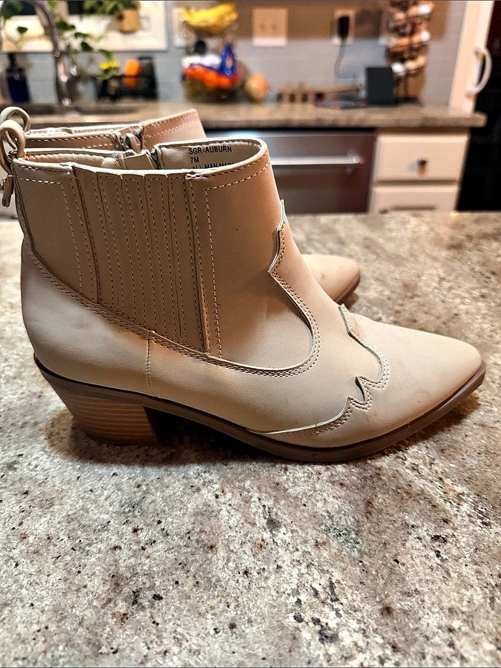Sugar brand Western Ankle Boots Cream US 7